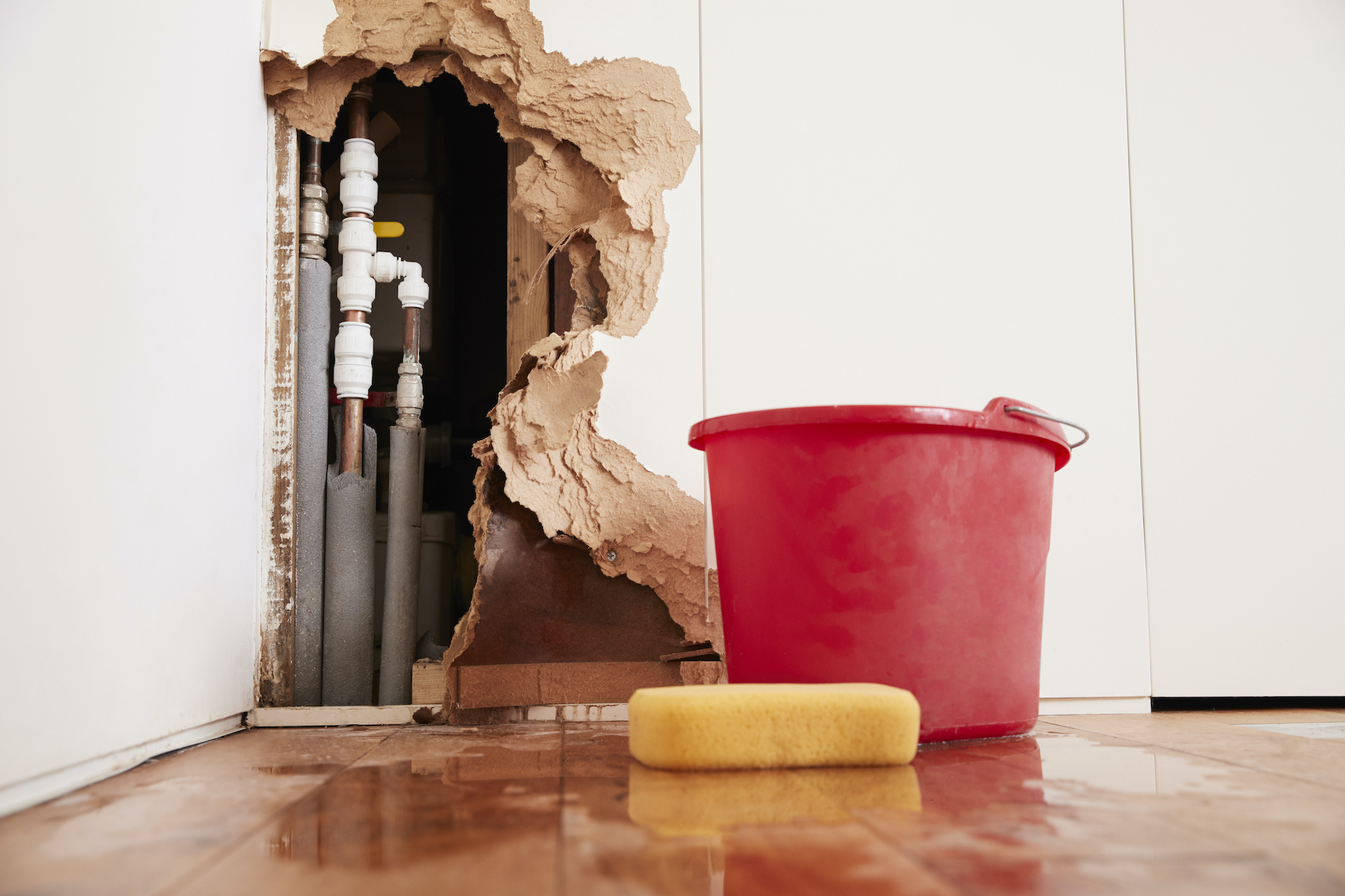wall damaged due to water leakage